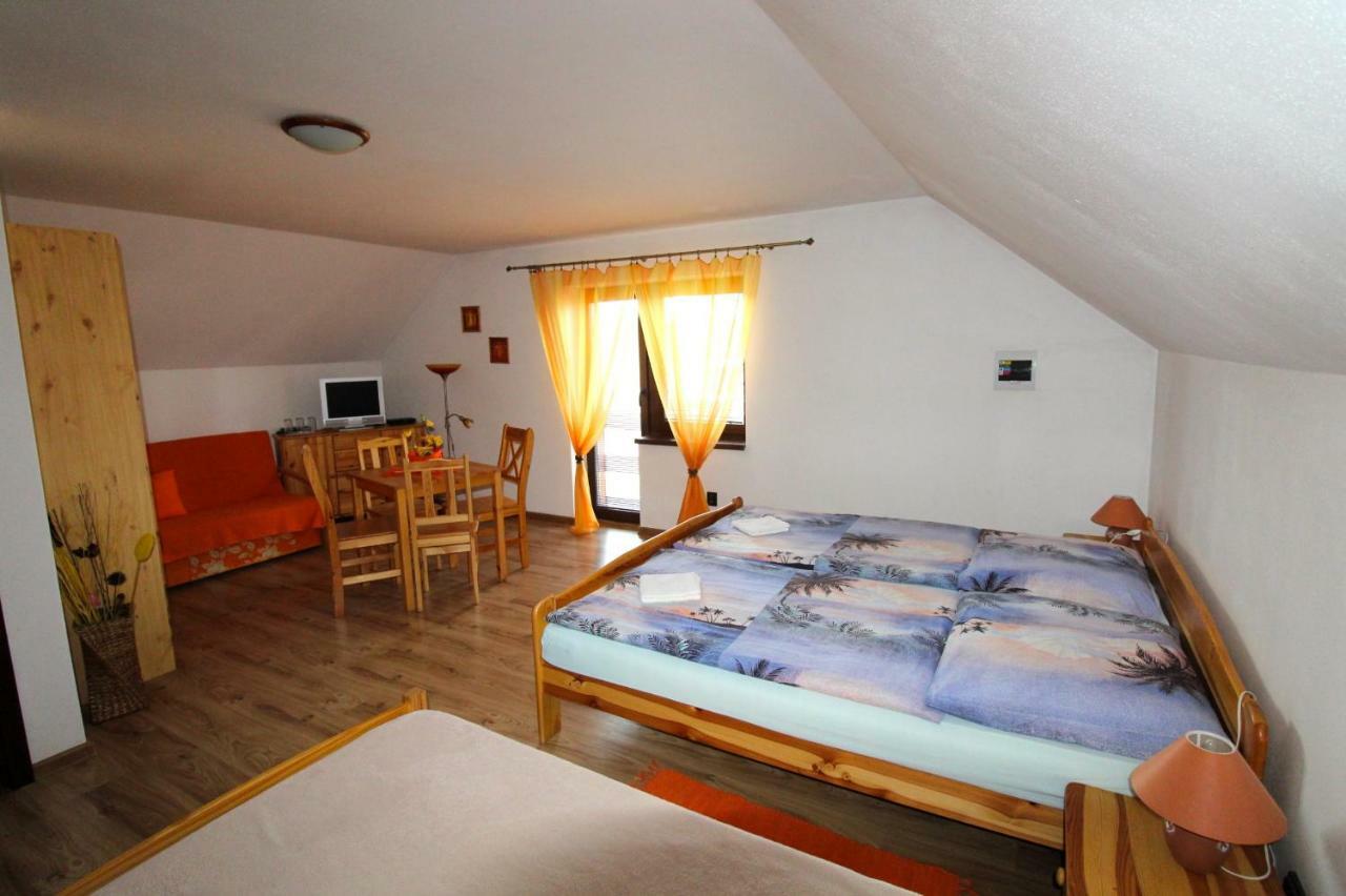 Penzion Saty Liptovske Sliace Exterior foto